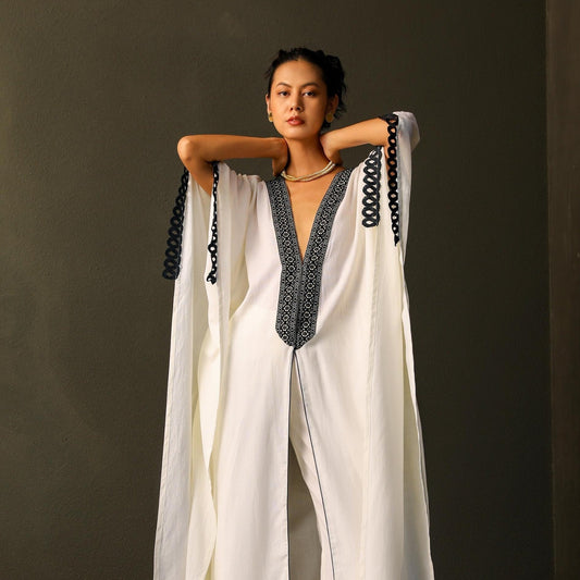 Nuqaa White Cape Kaftan